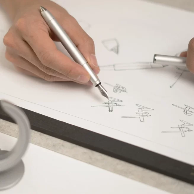 Hoverpen 3.0 Frost silver Future Edition Futuristic Fountain Pen